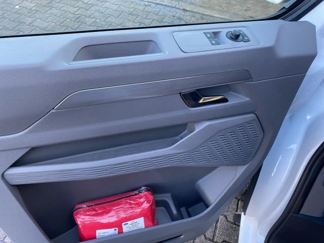 Volkswagen Transporter 2.0 TDI DSG T7