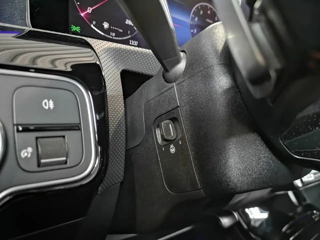 Mercedes-Benz CLA 200 AMG Line Coupé