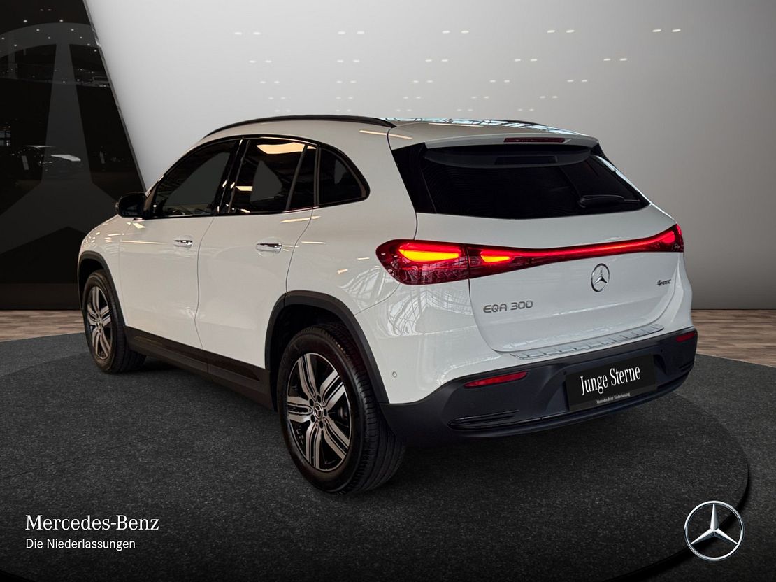Mercedes-Benz EQA 300 4MATIC