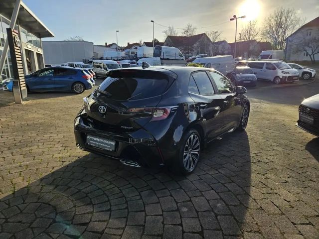 Toyota Corolla Hybride Team D