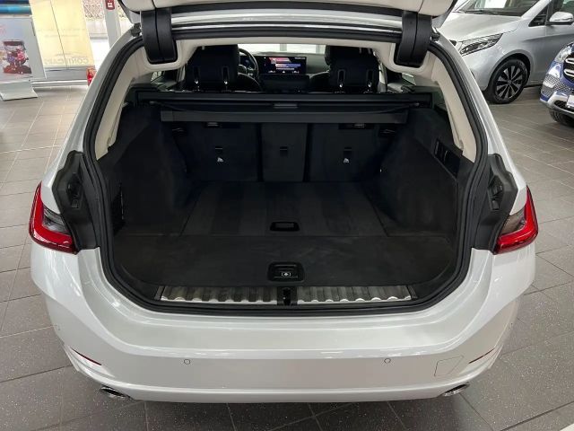 BMW 320 320d Touring xDrive