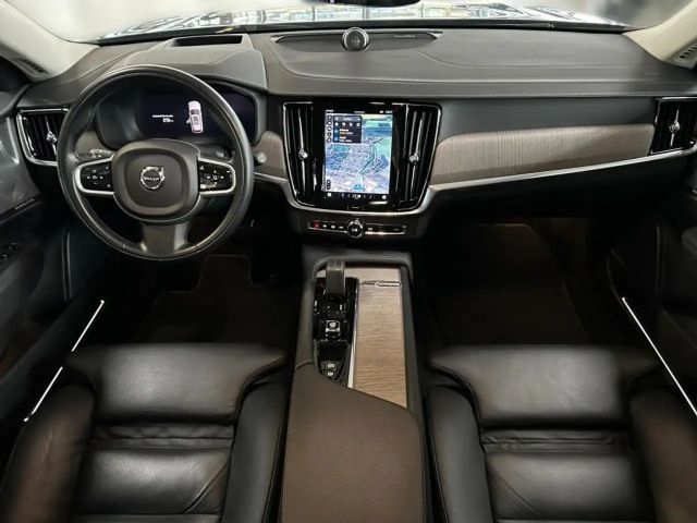 Volvo V90 Cross Country AWD