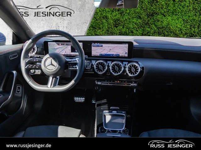 Mercedes-Benz CLA 200 AMG Line Shooting Brake