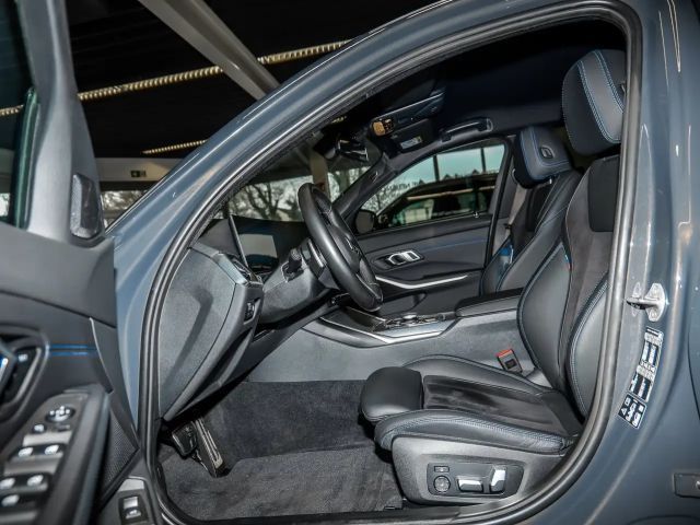 BMW 330 330d M-Sport Sedan xDrive