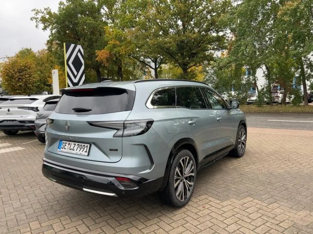 Renault Espace E-Tech Hybrid Iconic