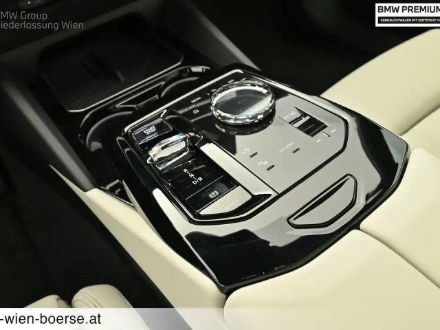 BMW i5 Sedan eDrive40