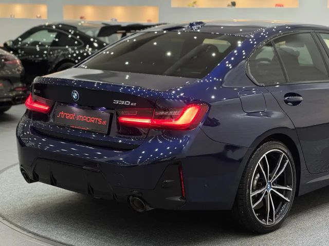 BMW 330 330e M-Sport Sedan xDrive