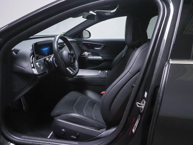 Mercedes-Benz E 200 AMG Line Sedan