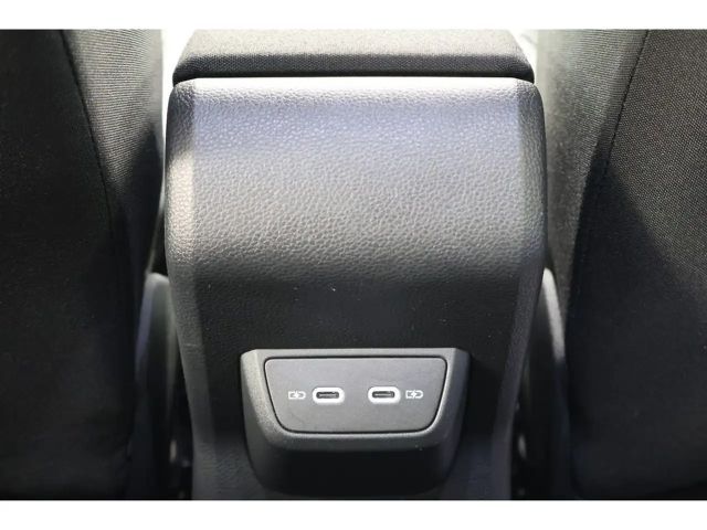 Volkswagen Taigo 1.0 TSI DSG Style