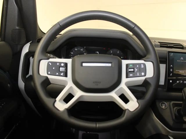 Land Rover Defender 110 D300 Dynamic SE