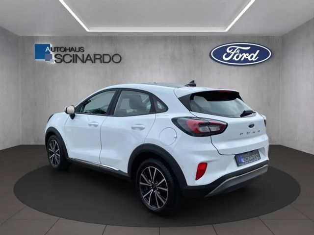 Ford Puma EcoBoost Titanium