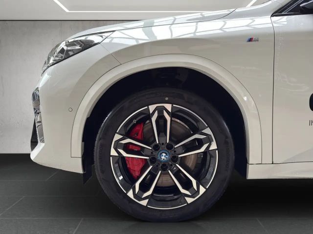 BMW iX2 xDrive30