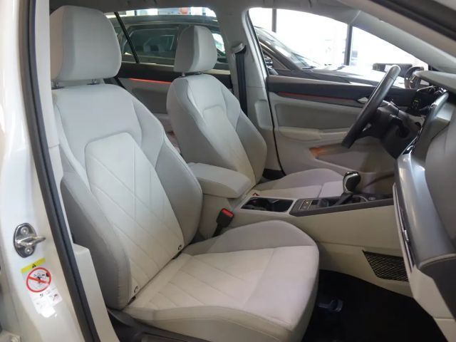 Volkswagen Golf 1.5 TSI Style Variant