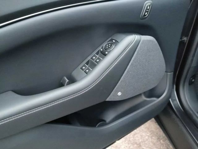 Ford Mustang Mach-E NAVI Klimaaut RFK SHZ FSH Digitales Cockpit Sounds