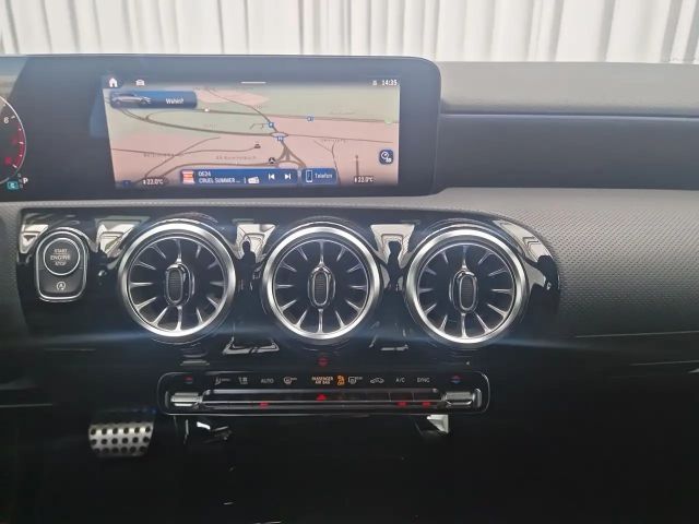 Mercedes-Benz A 220 4MATIC AMG Line Hatchback