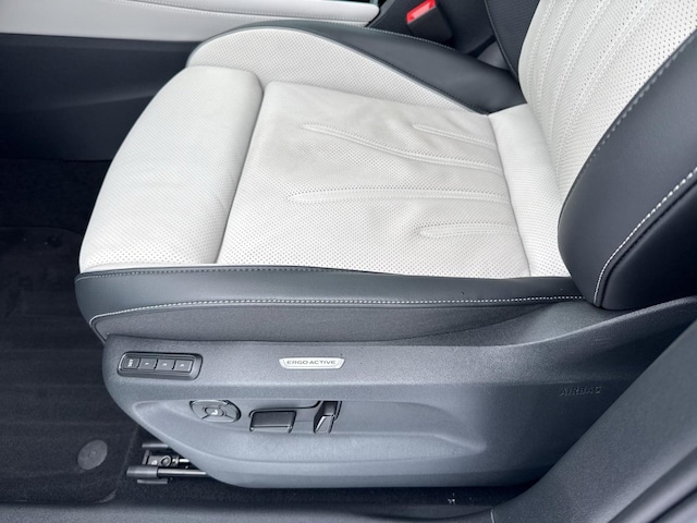 Volkswagen Tiguan TDI 4M Matrix/Pano/CarPlay/AHK