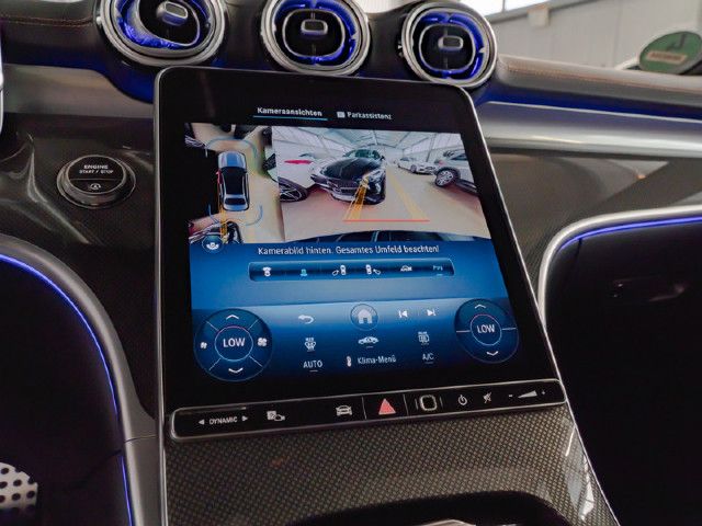 Mercedes-Benz C 200 AMG Line Sedan