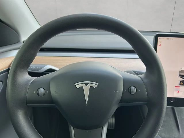 Tesla Model Y AWD Dual Motor Performance