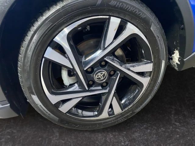 Toyota C-HR Hybride Team D