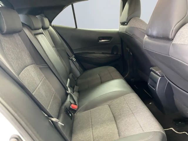 Toyota Corolla Hybride Team D