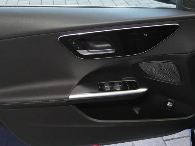 Mercedes-Benz C 180 Sedan