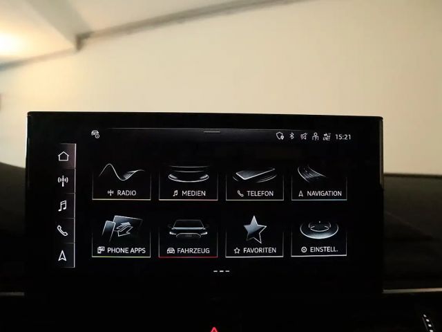 Audi A4 35 TFSI Avant S-Line S-Tronic