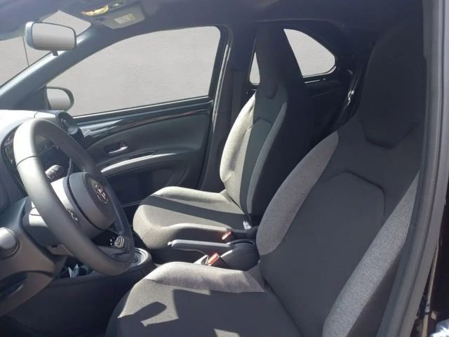 Toyota Aygo X Business Hatchback S-CVT