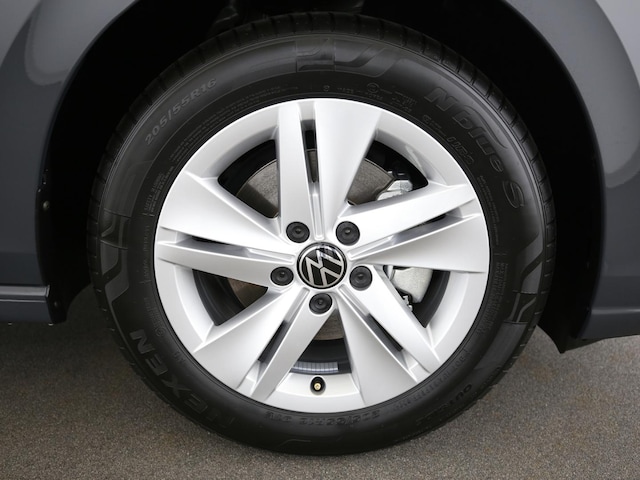 Volkswagen Golf 1.5 TSI Golf VIII Life