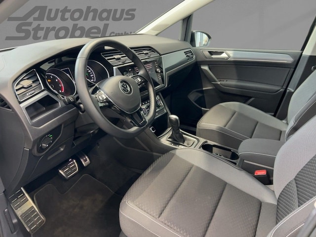 Volkswagen Touran 1.5 TSI DSG