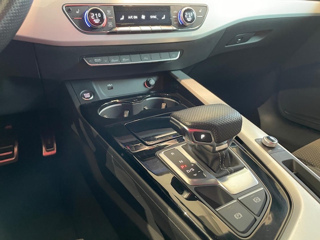 Audi A4 40 TDI Avant S-Line S-Tronic