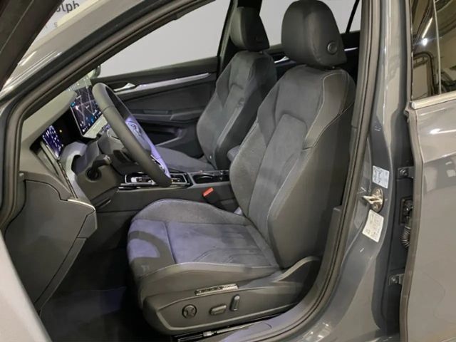 Volkswagen Golf 1.5 eTSI DSG Golf VIII Style