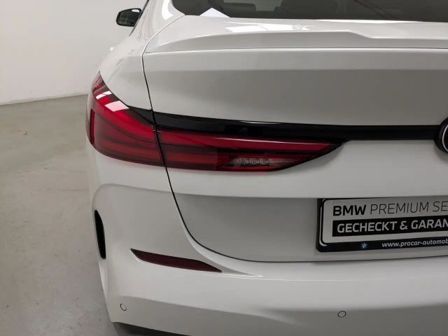 BMW 220 220i Coupé M-Sport xDrive