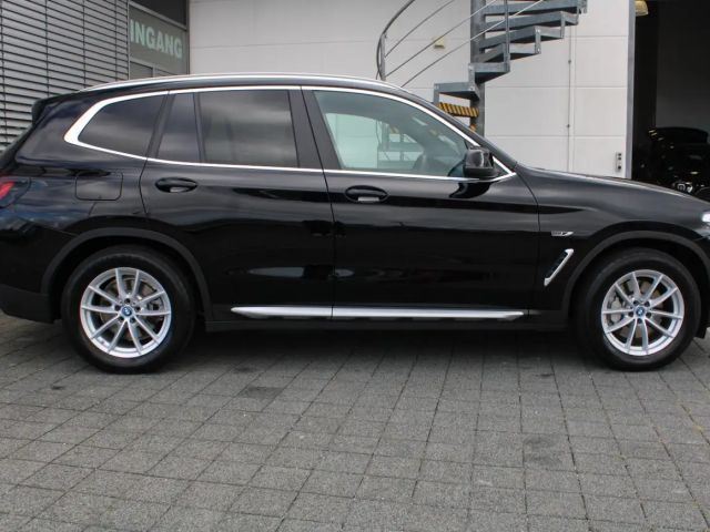 BMW X3 xDrive30e