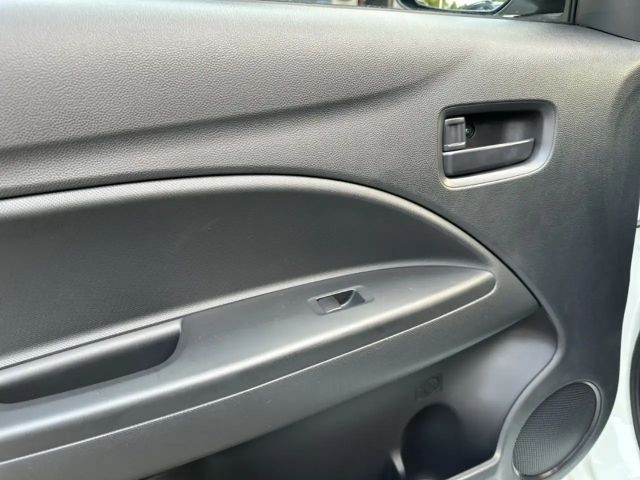 Mitsubishi Space Star Star