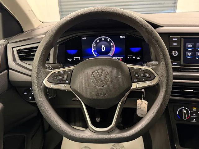 Volkswagen Polo 1,0*8 Fach*Parksensoren*Apple Carplay*Android A...