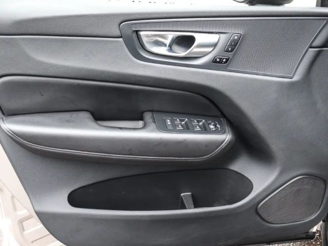 Volvo XC60 Dark Plus