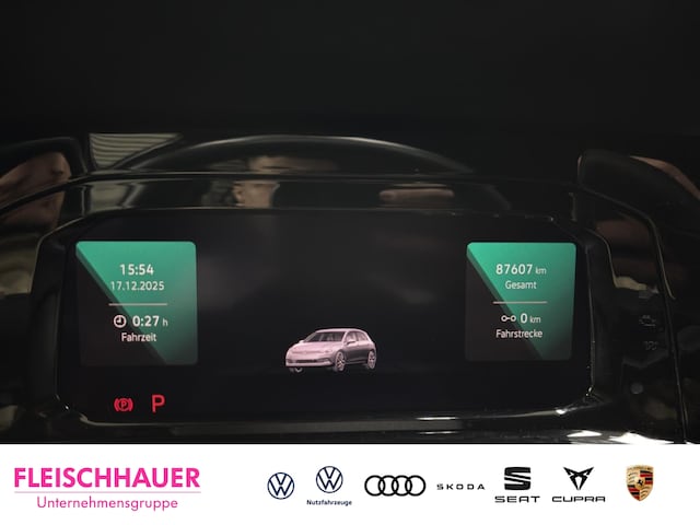 Volkswagen Golf 2.0 TSI Golf VIII