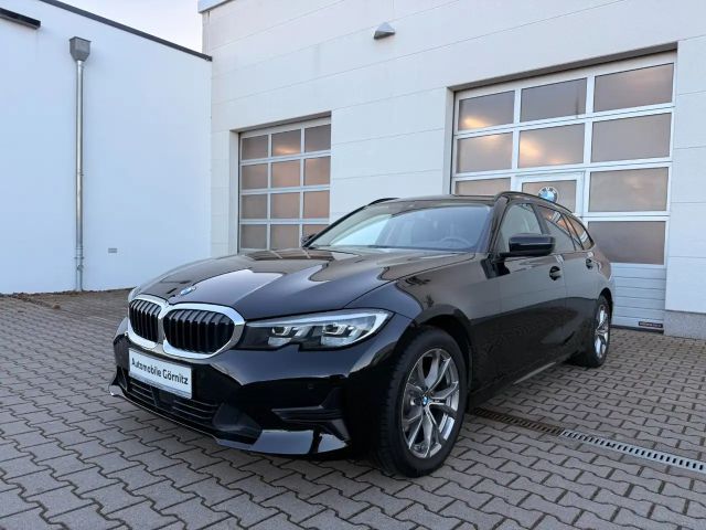 BMW 320 320d Touring xDrive