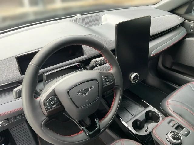 Ford Mustang Mach-E AWD Premium