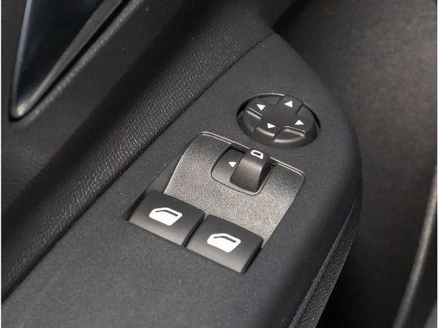 Opel Corsa 1.2 Basis +ALLW+TC+BC+KLIMA+BT+LED+MET+PDC+