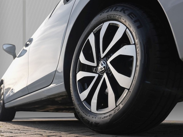 Volkswagen Golf 2.0 TDI DSG Golf VIII