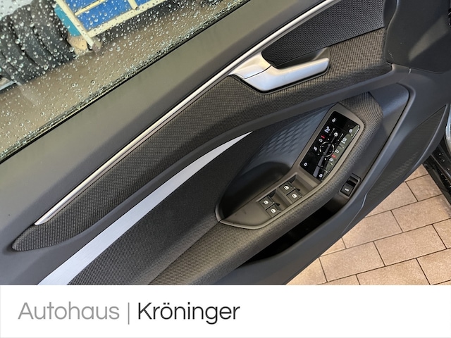 Audi A6 Avant Quattro S-Tronic