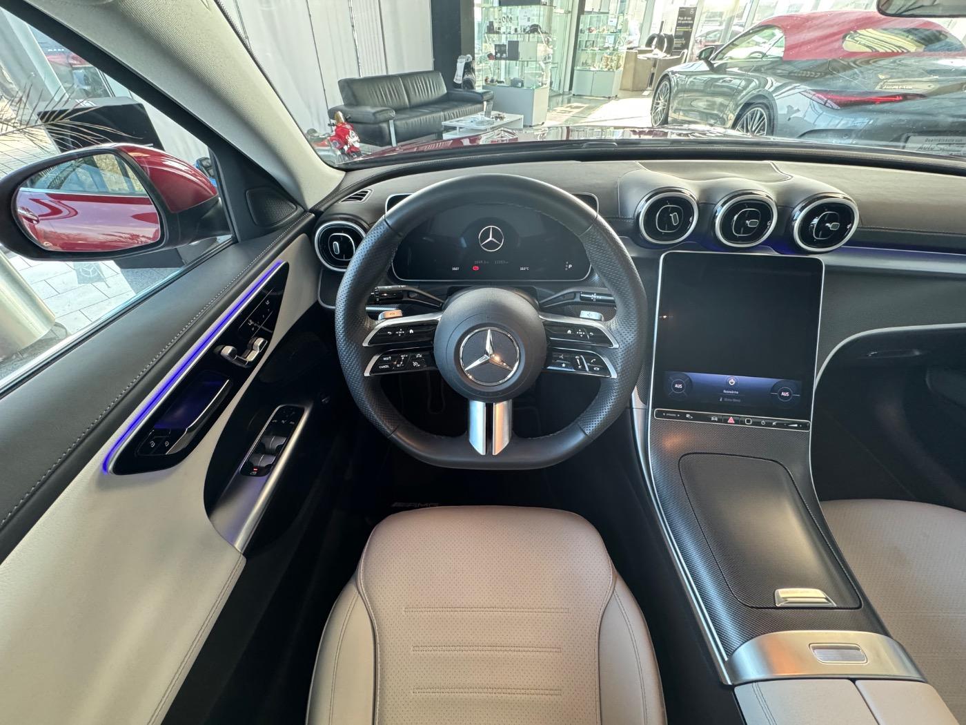 Mercedes-Benz C 200 4MATIC AMG Line Sedan