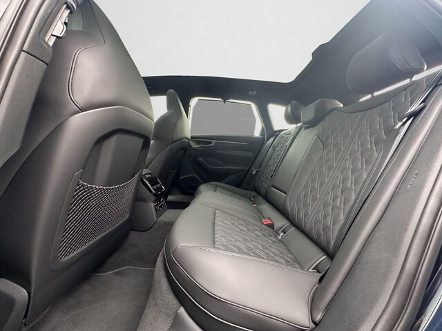 Audi A6 Avant Quattro S-Tronic