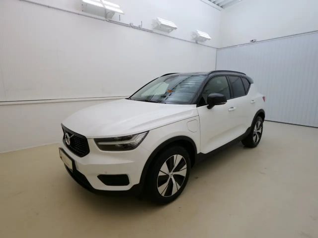 Volvo XC40 R-Design Recharge T5