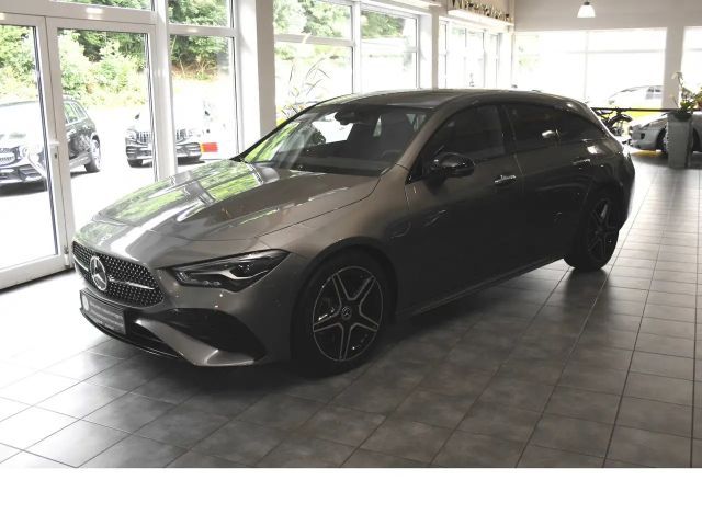 Mercedes-Benz CLA 200 AMG Line