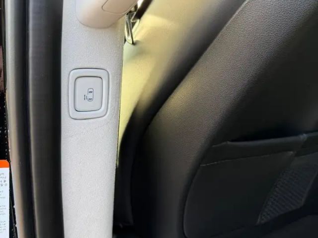 Hyundai Staria Prestige Hybrid 2WD Vollausstattung