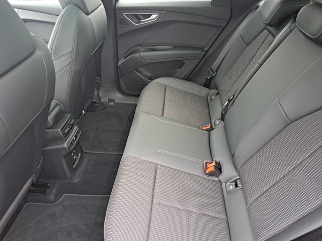 Audi Q4 e-tron SUV 45 e-tron Audi Q4 e-tron