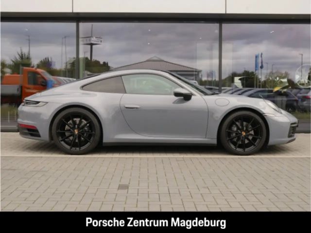 Porsche 992 Carrera Coupé