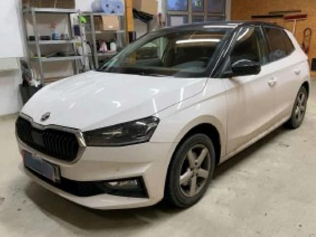 Skoda Fabia 1 0 TSI DSG Navi LED